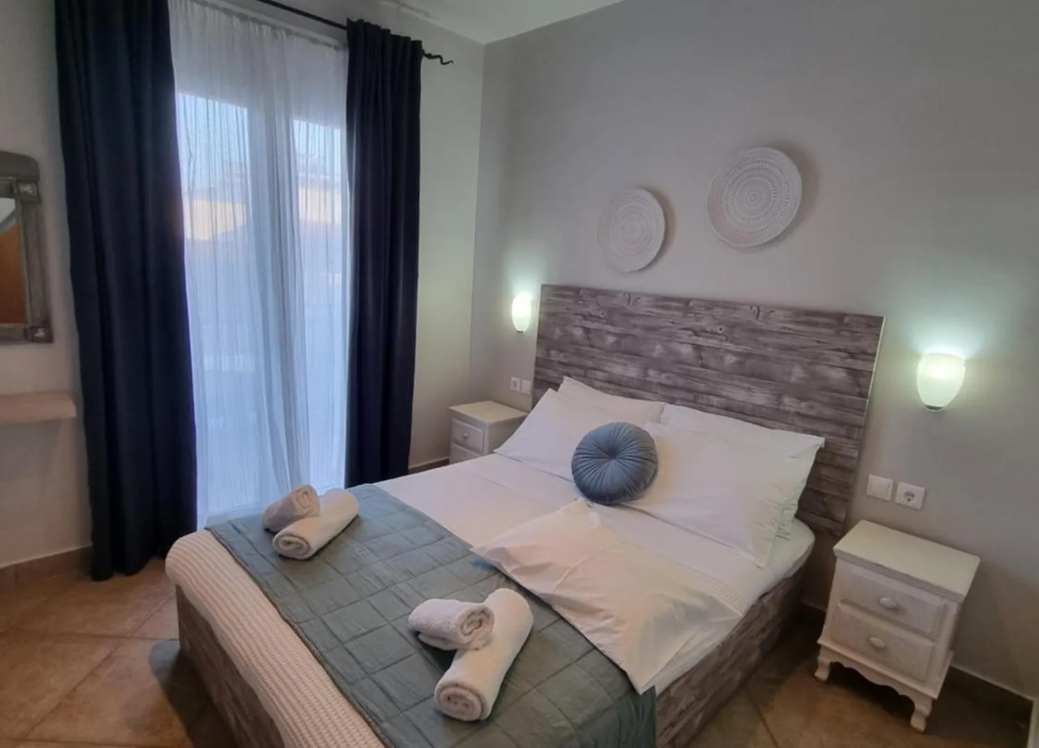 Greenhill Holiday Suites Sarti Yunanistan
