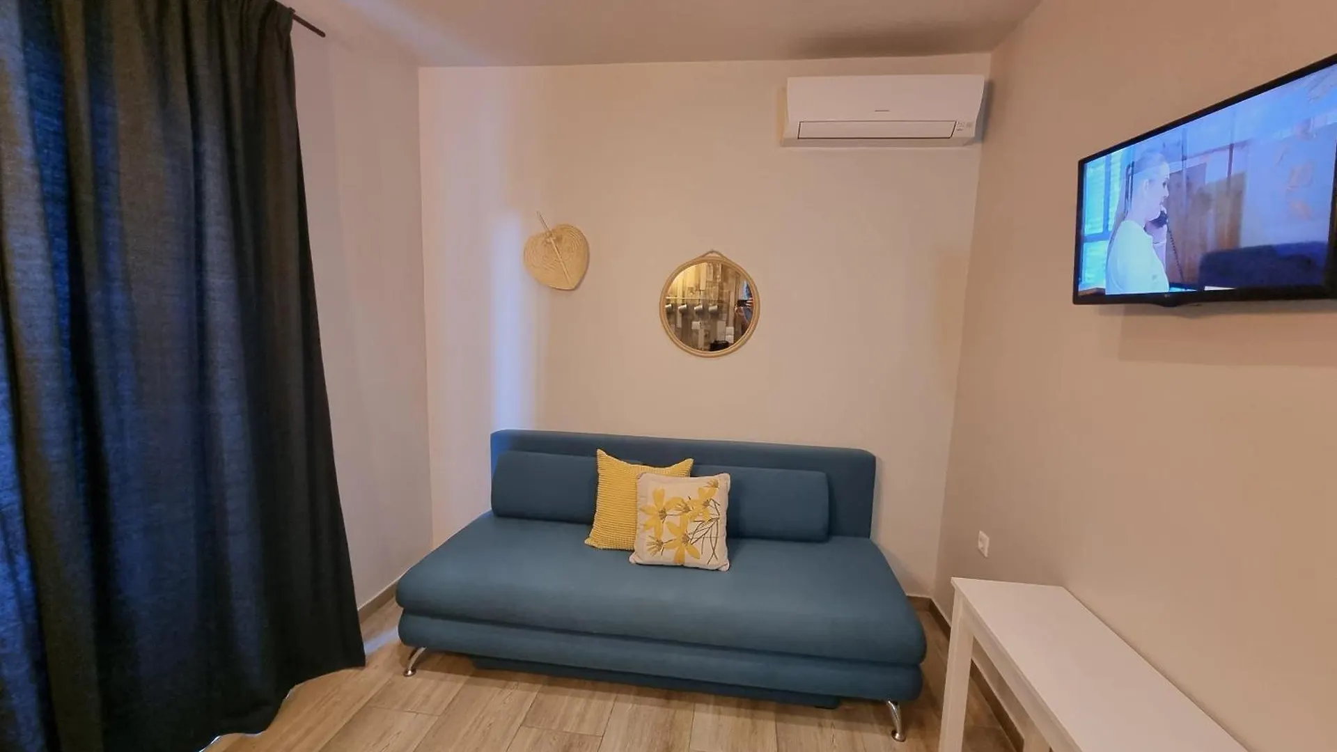 Greenhill Holiday Suites Sarti Yunanistan