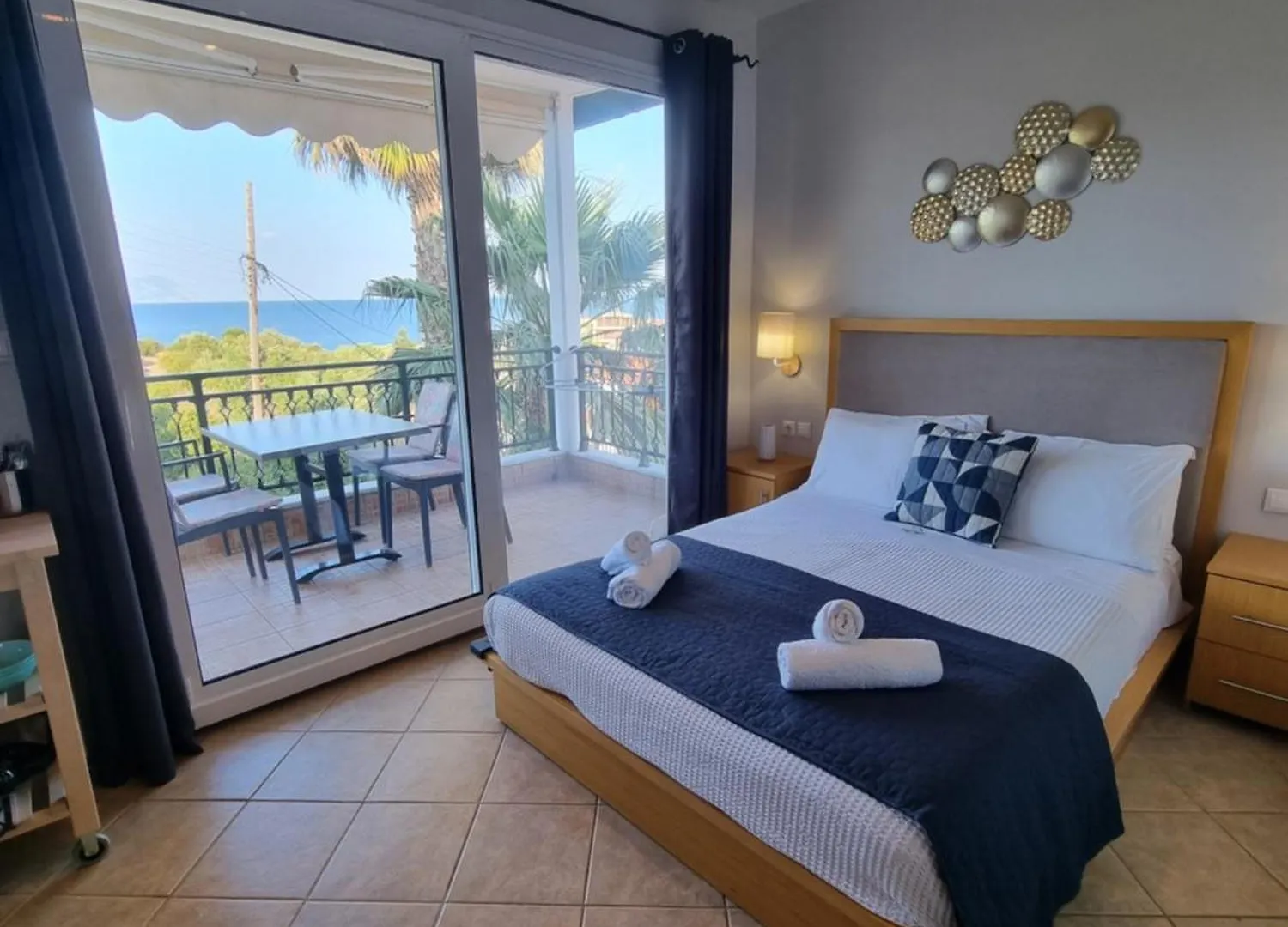 Greenhill Holiday Suites Sarti Yunanistan