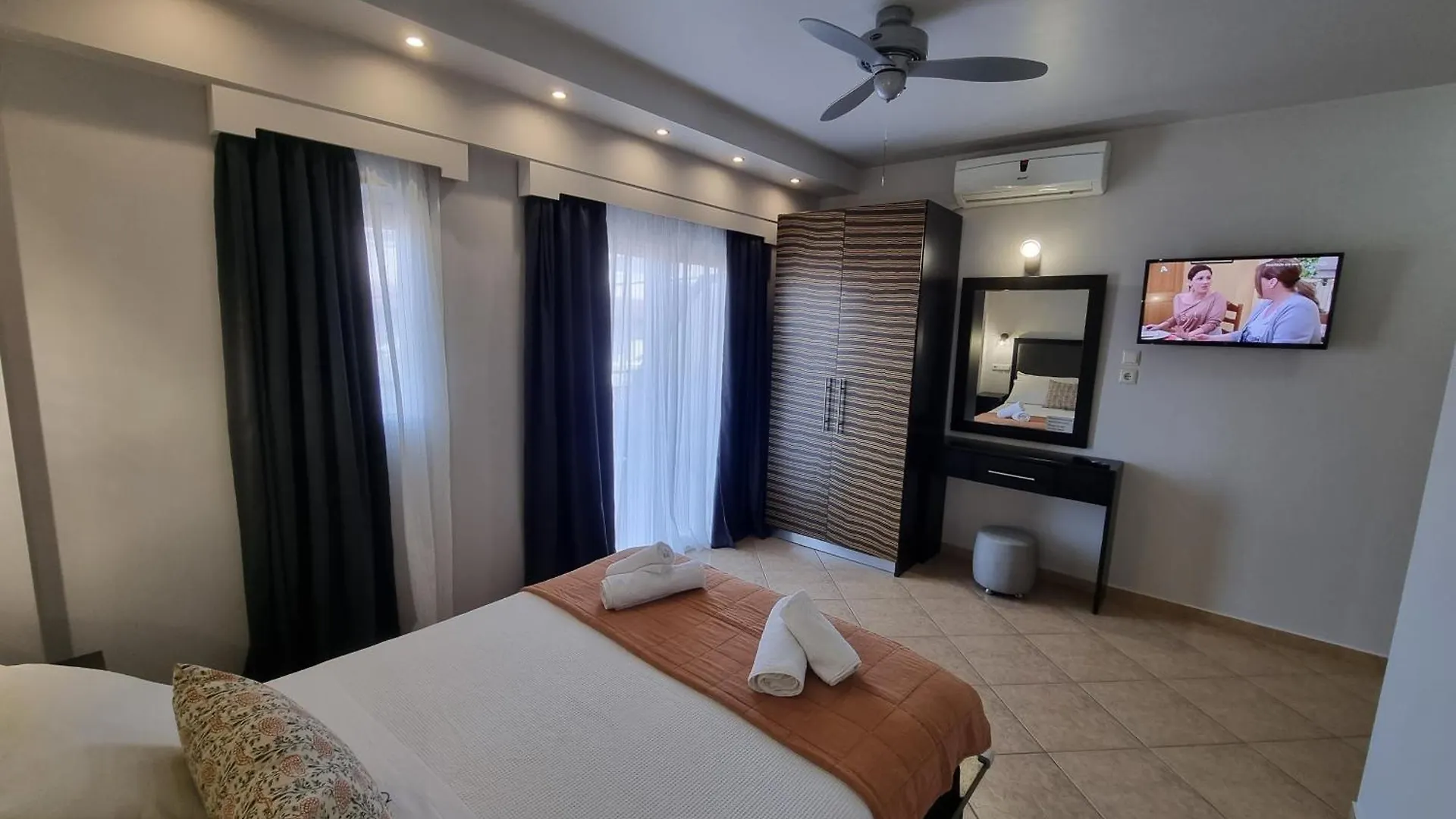 Greenhill Holiday Suites Sarti 4*,