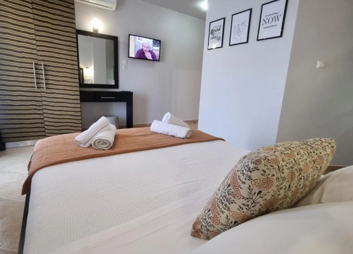 Greenhill Holiday Suites Sarti Oda ve Kahvaltı