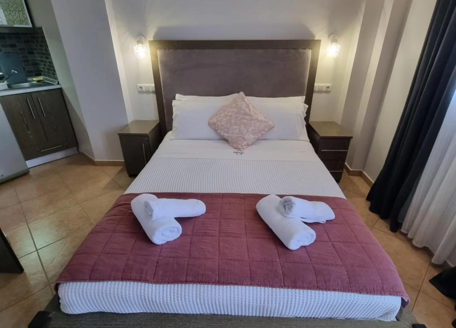 Greenhill Holiday Suites Sarti Oda ve Kahvaltı