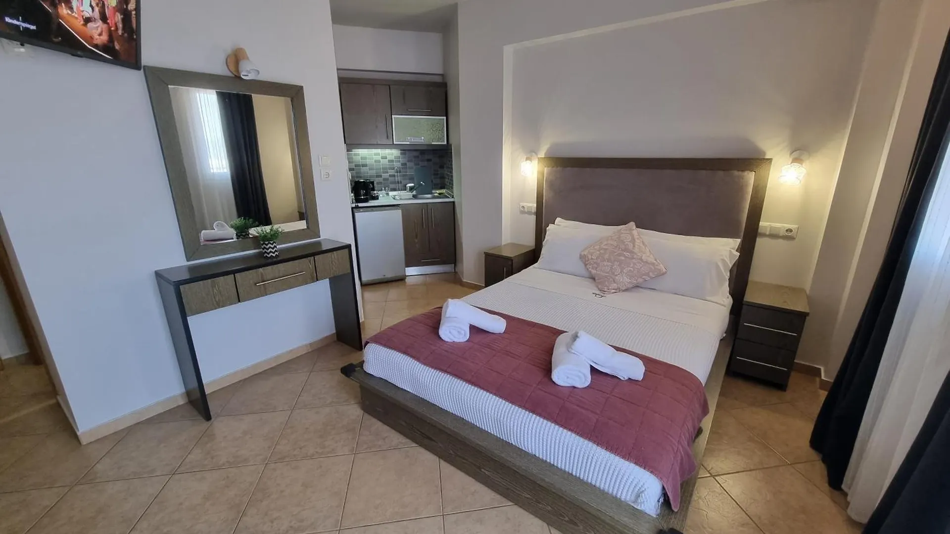Greenhill Holiday Suites Sarti Oda ve Kahvaltı