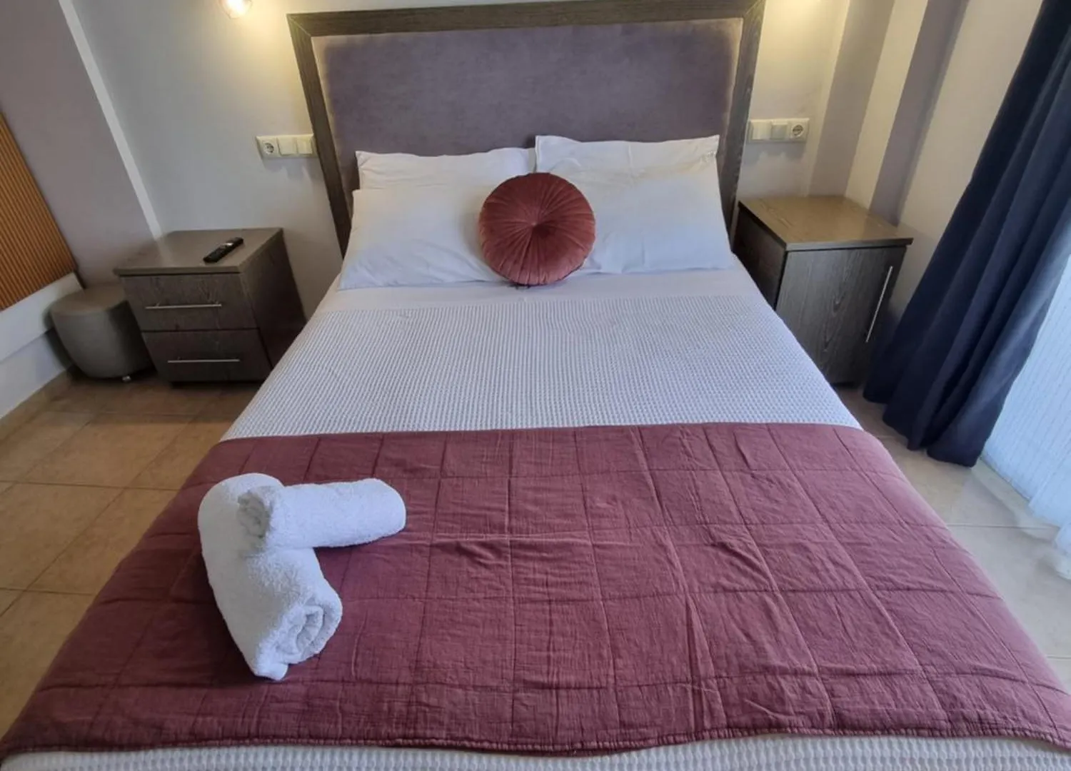 Greenhill Holiday Suites Sarti Yunanistan